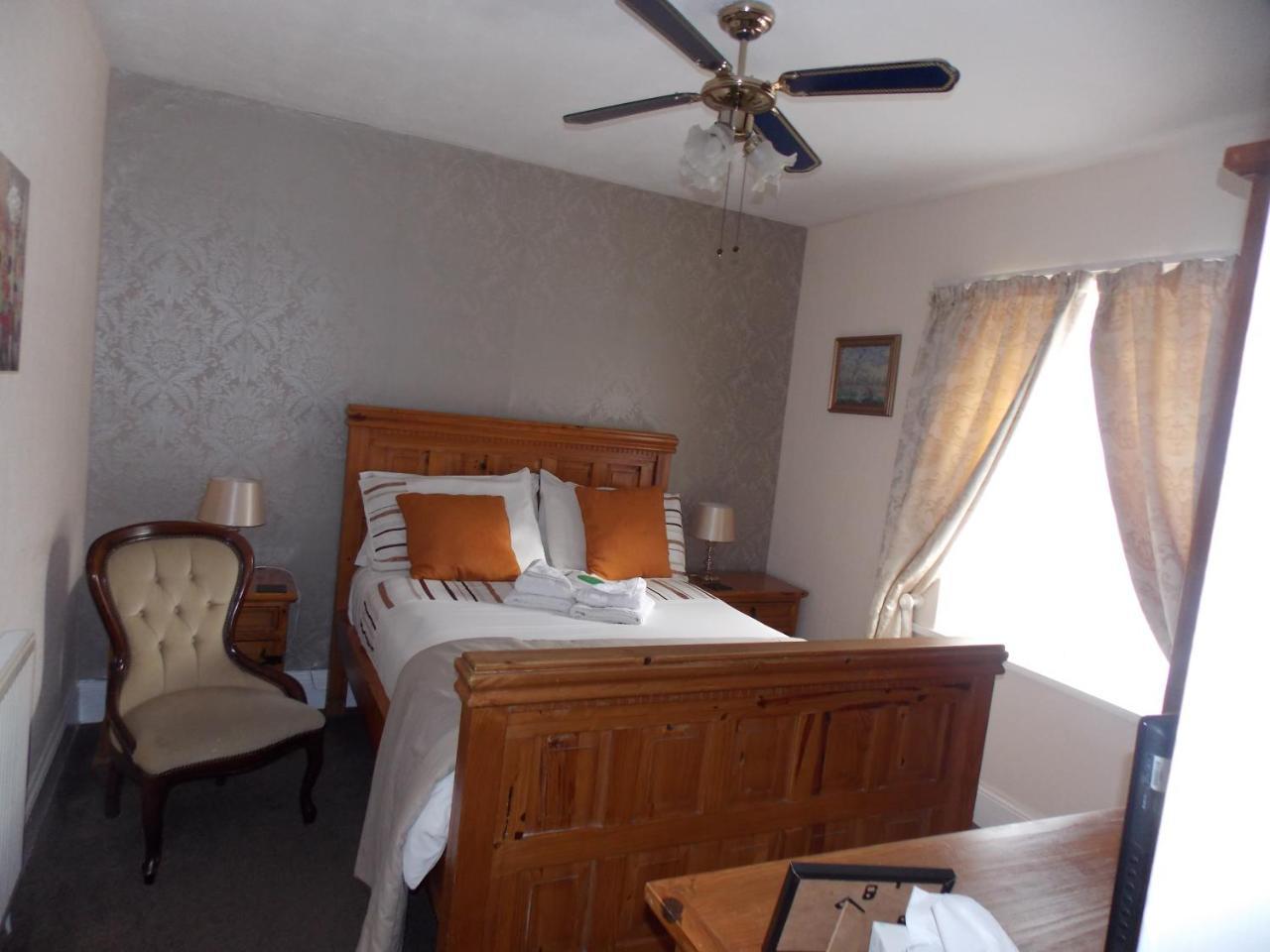 تينبي Ivy Bank Guest House المظهر الخارجي الصورة