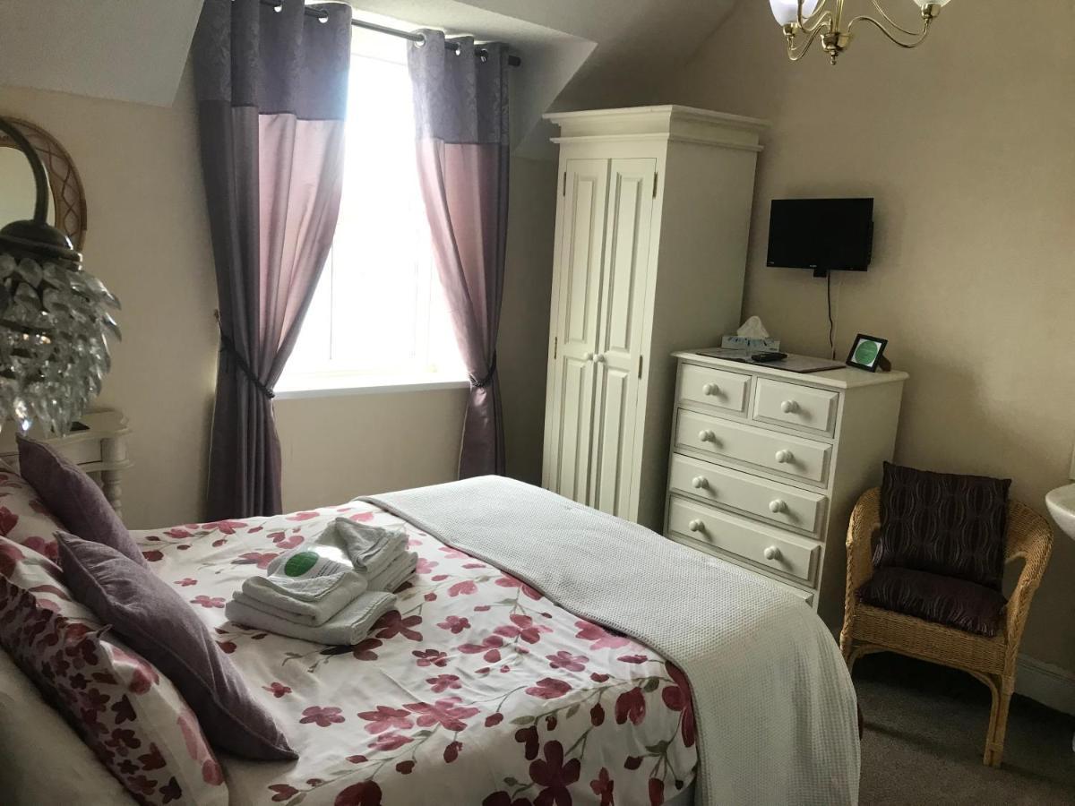 تينبي Ivy Bank Guest House المظهر الخارجي الصورة
